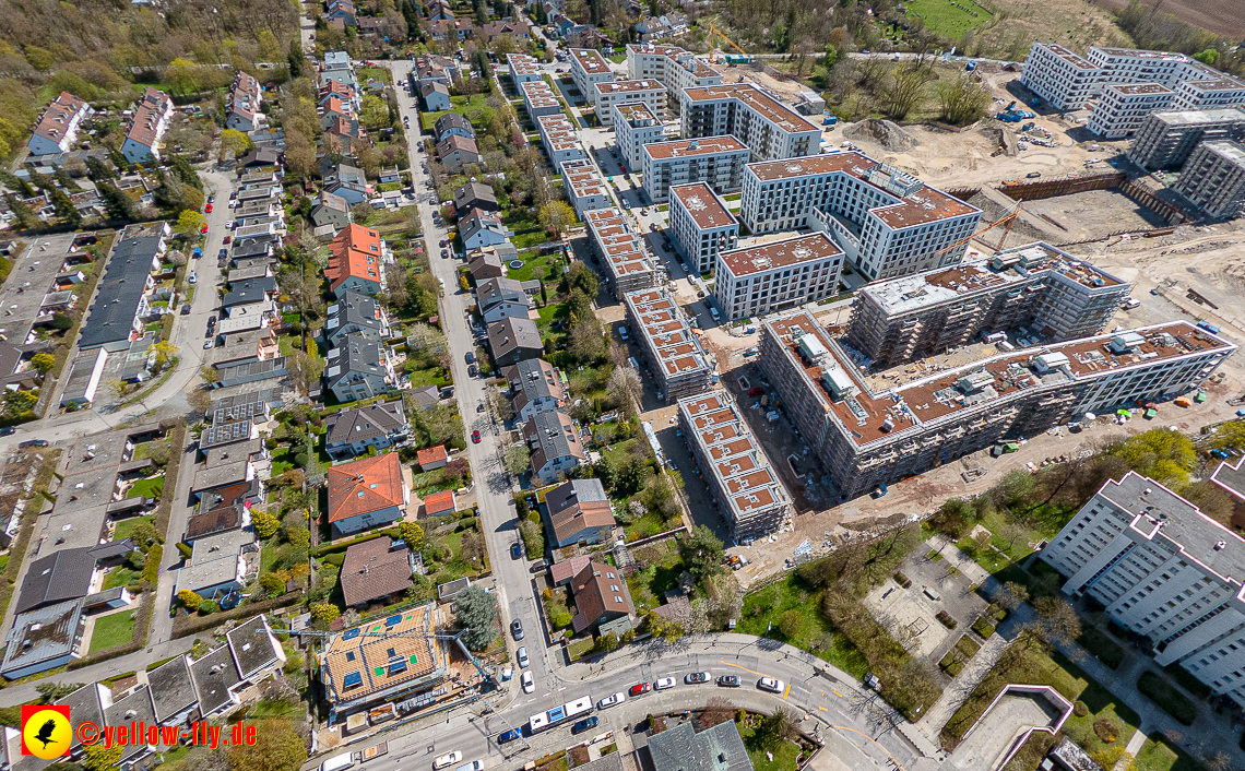 21.04.2023 - Luftbilder von der Baustelle Niederalmstraße 16 in Neuperlach